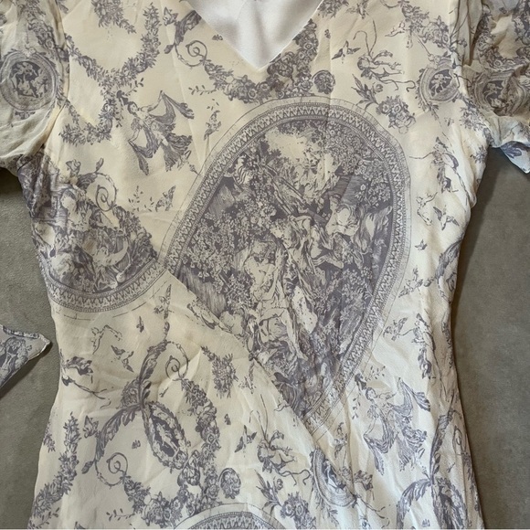 Kay Unger Long Dress. Lined. 
Matching scarf. 
V-neck. Size 10 - Picture 7 of 10